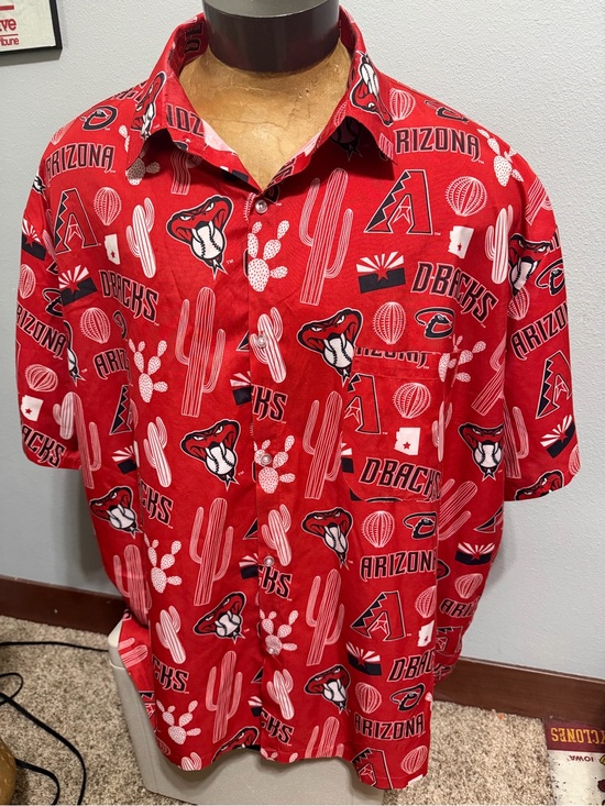 Tyson Other - Arizona Diamondbacks Promotional Red Short-Sleeve Button-Up Shirt